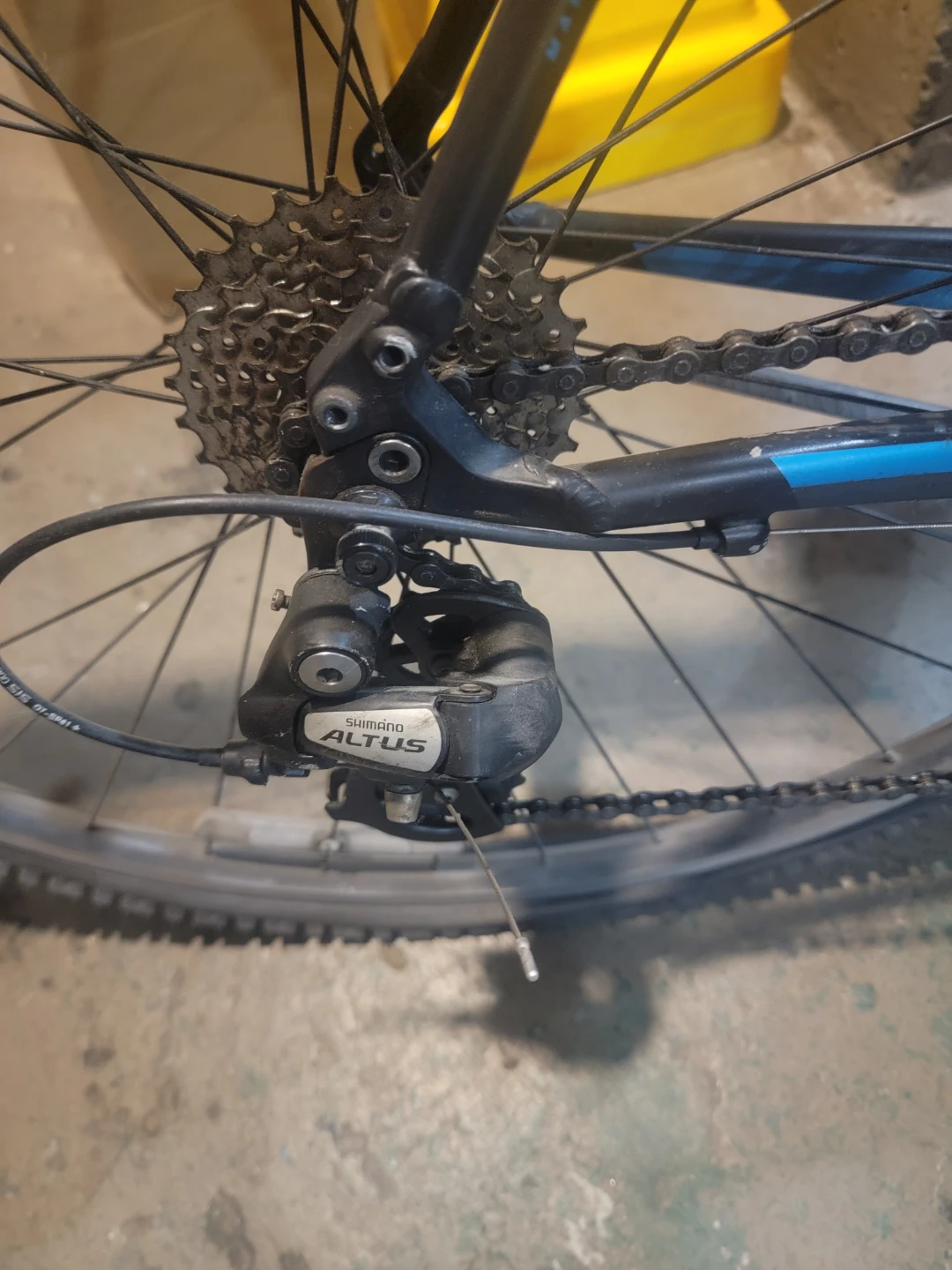 Specialized Sirrus Hybrid Bike - photo 5