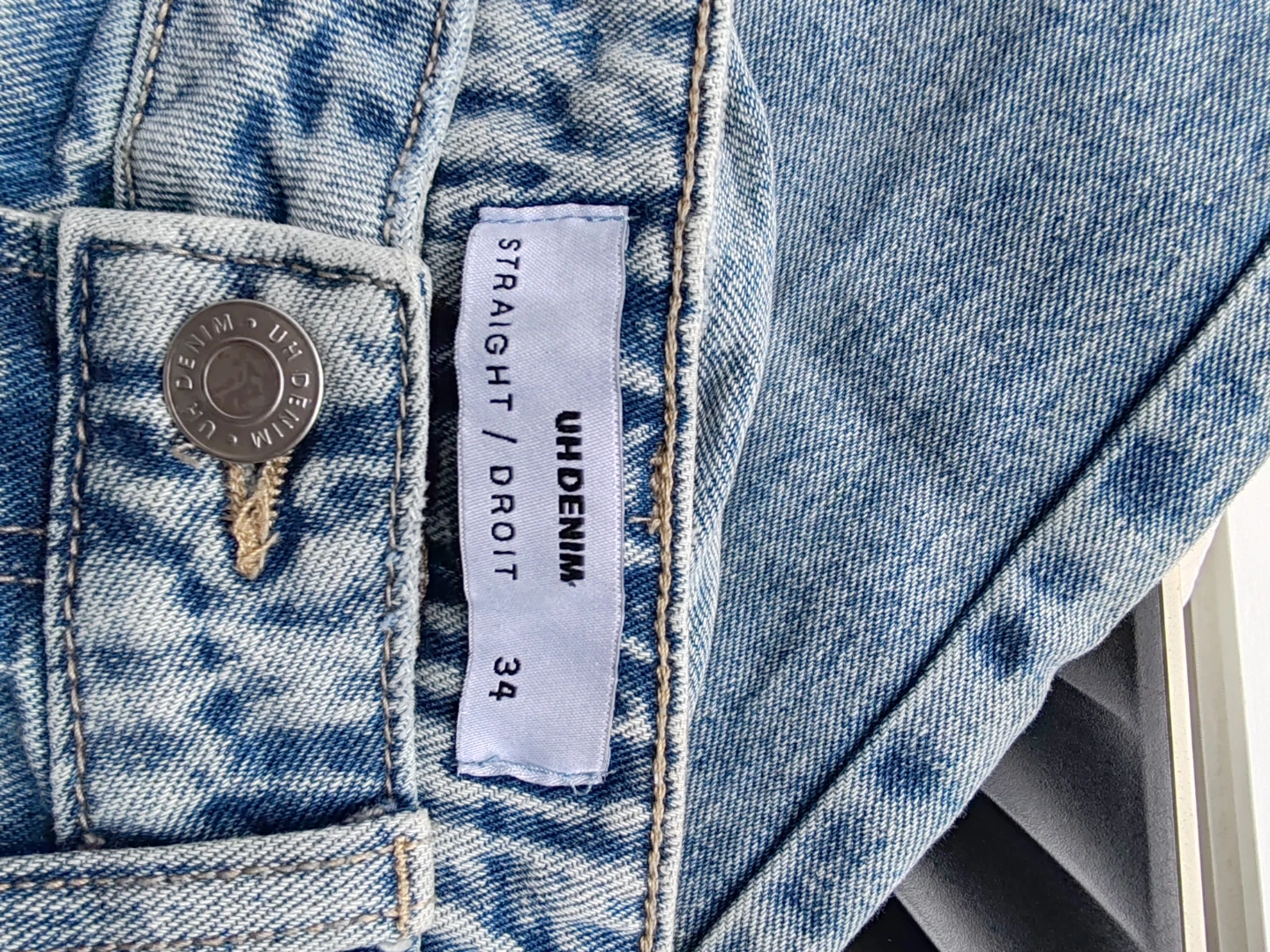 Denim Jeans - Straight Fit - Size 34 - photo 3