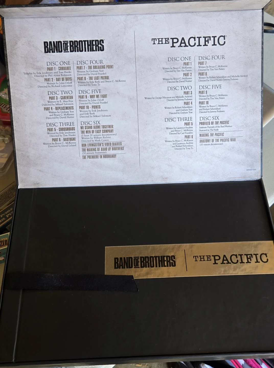 Band of Brothers The Pacific DVD Box Set - photo 2