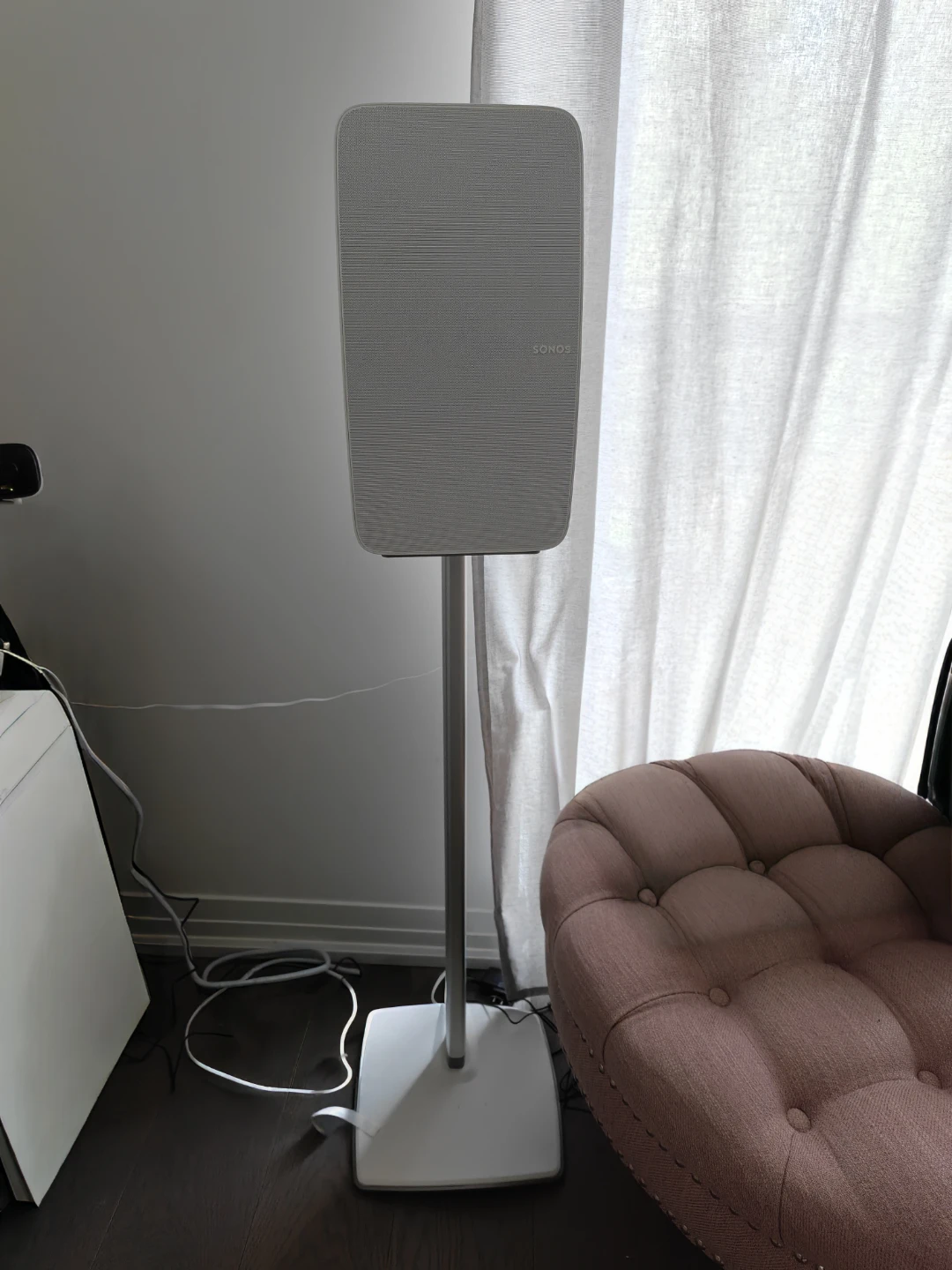 White Sonos Speaker