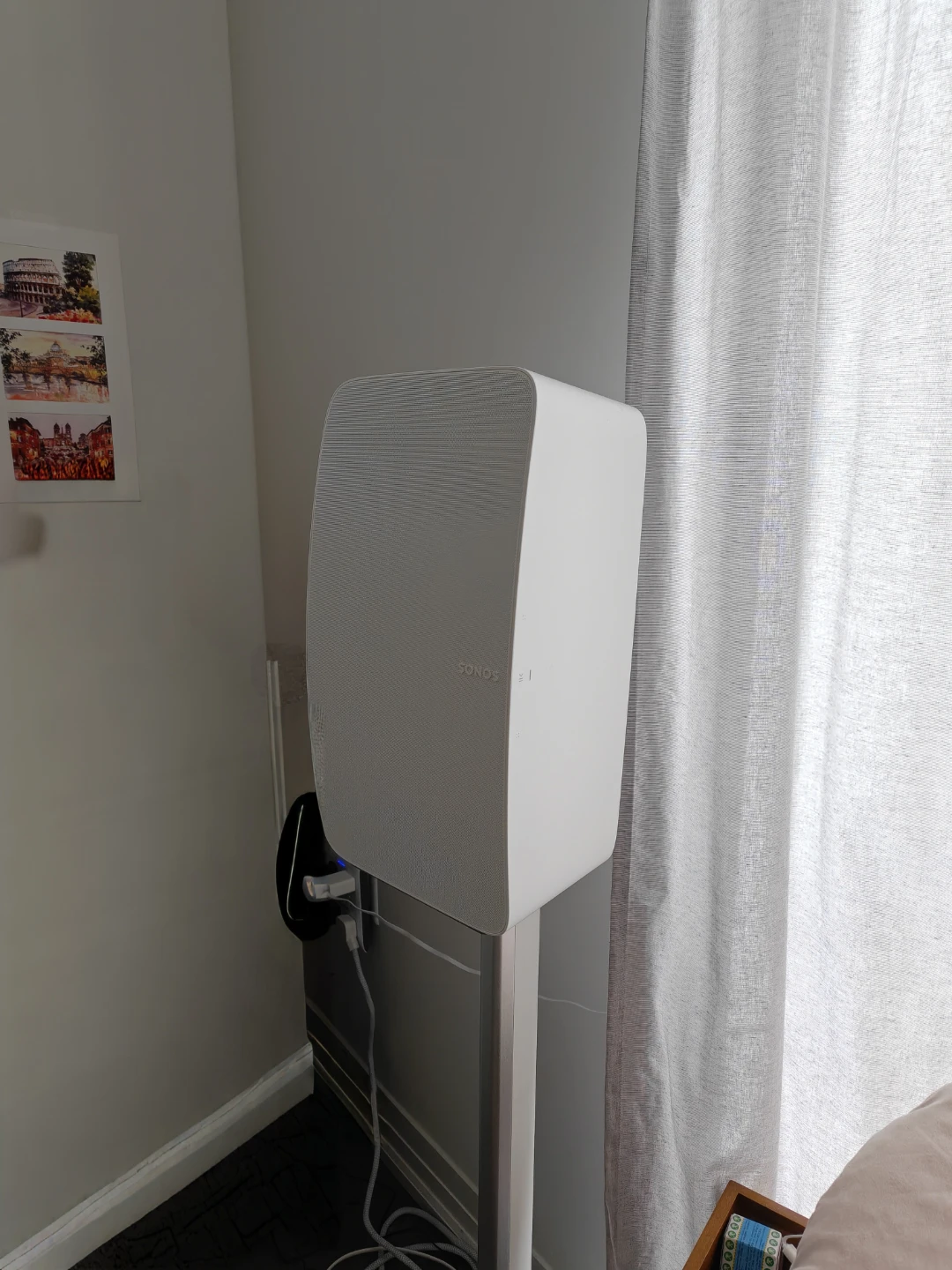 White Sonos Speaker - photo 2