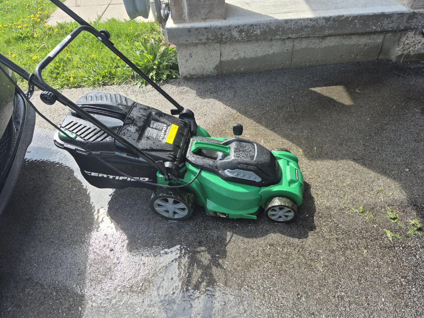 Certified Electric Lawn Mower