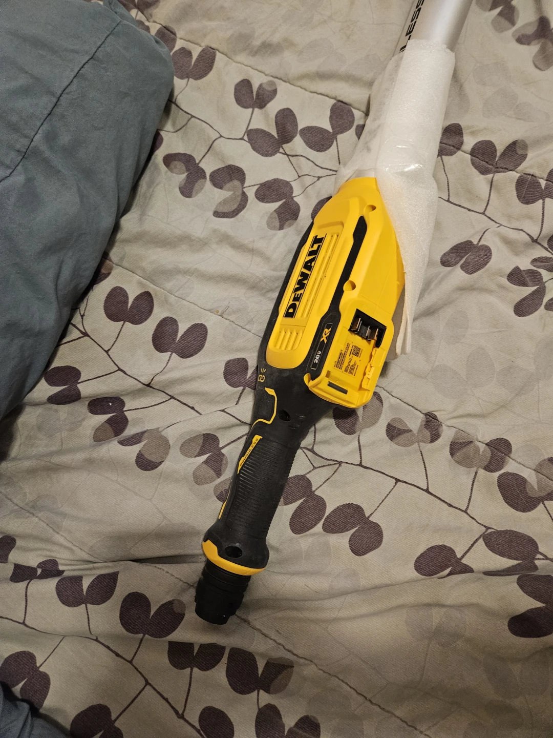 DEWALT Drywall Sander - photo 2
