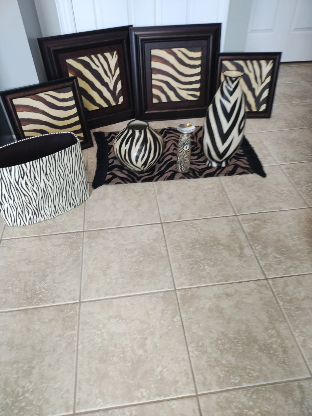Zebra Print Home Decor Set - photo 3