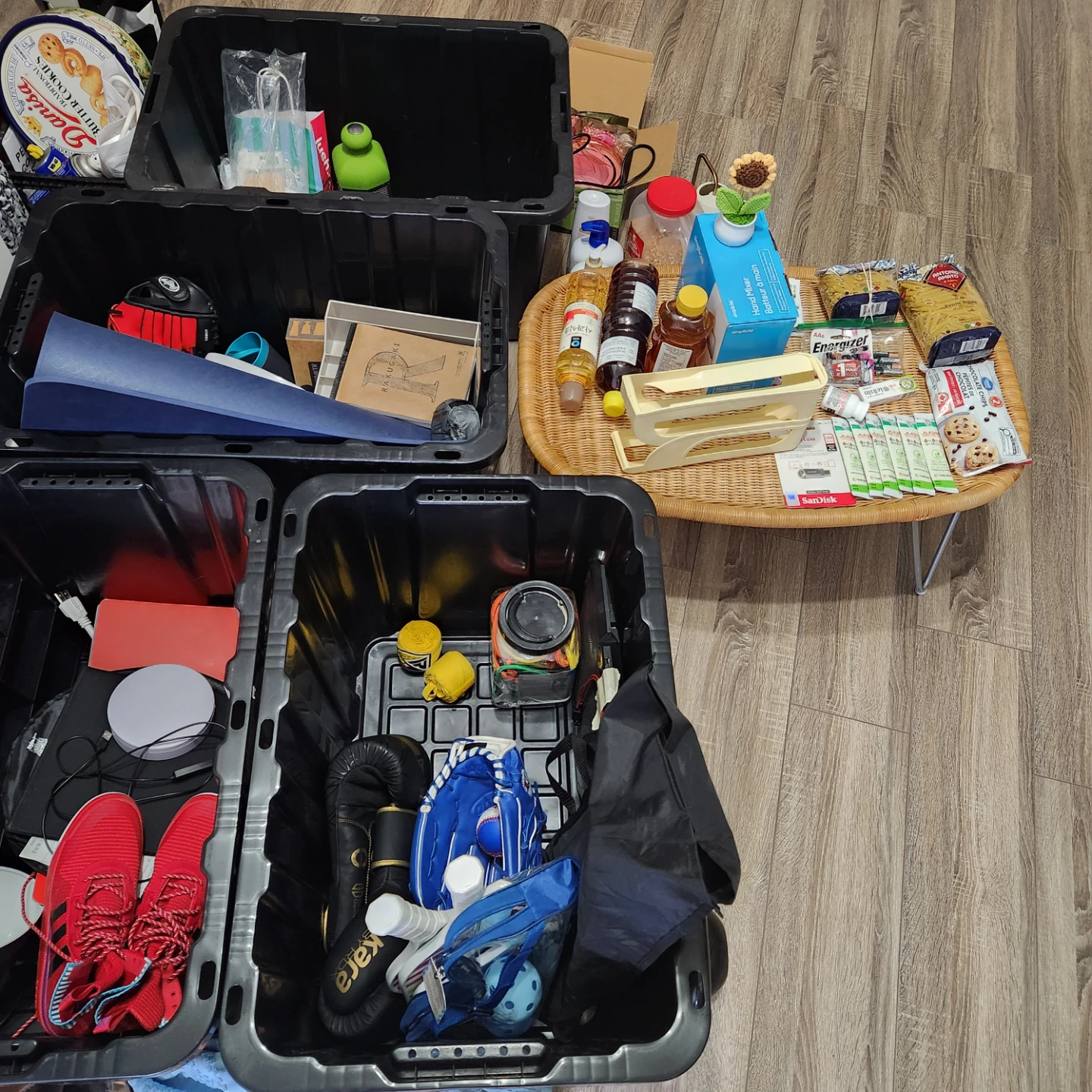 Moving sale near 69 station