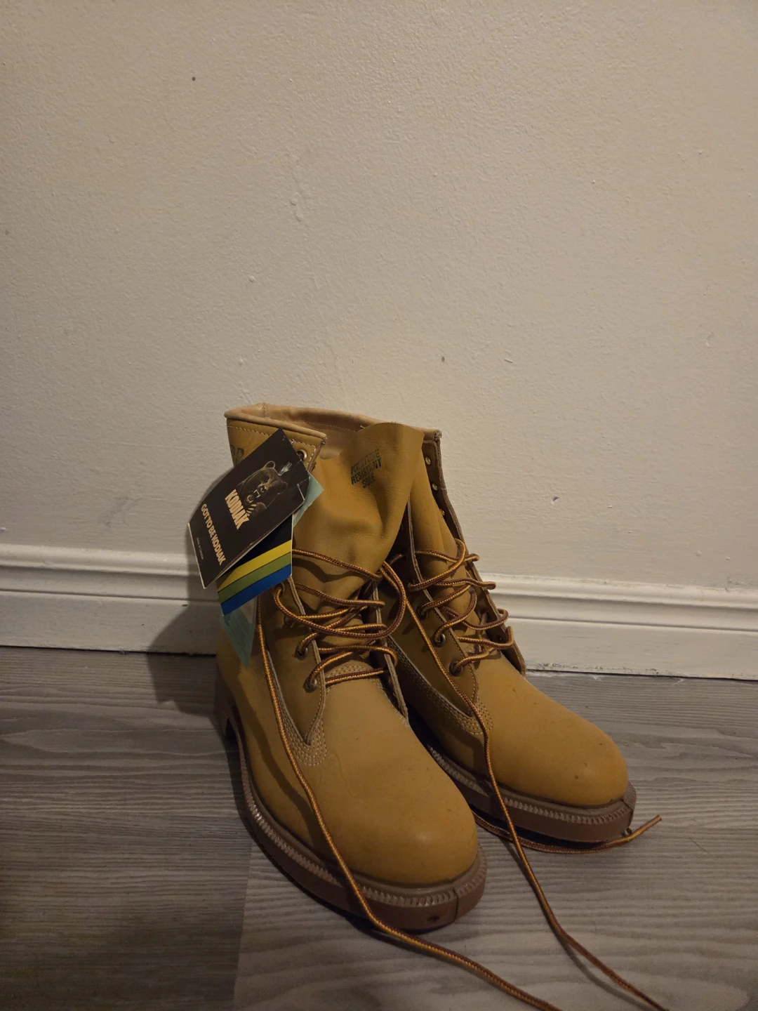 KODIAK Work Boots - woman's size 6 or 7