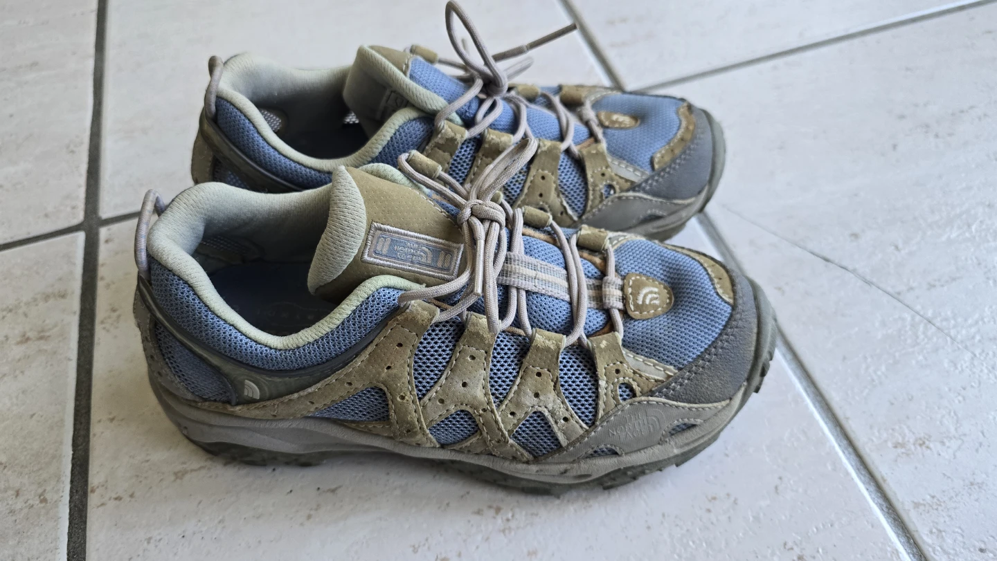 The North Face Women's Hiking Shoes Size 5 - photo 2