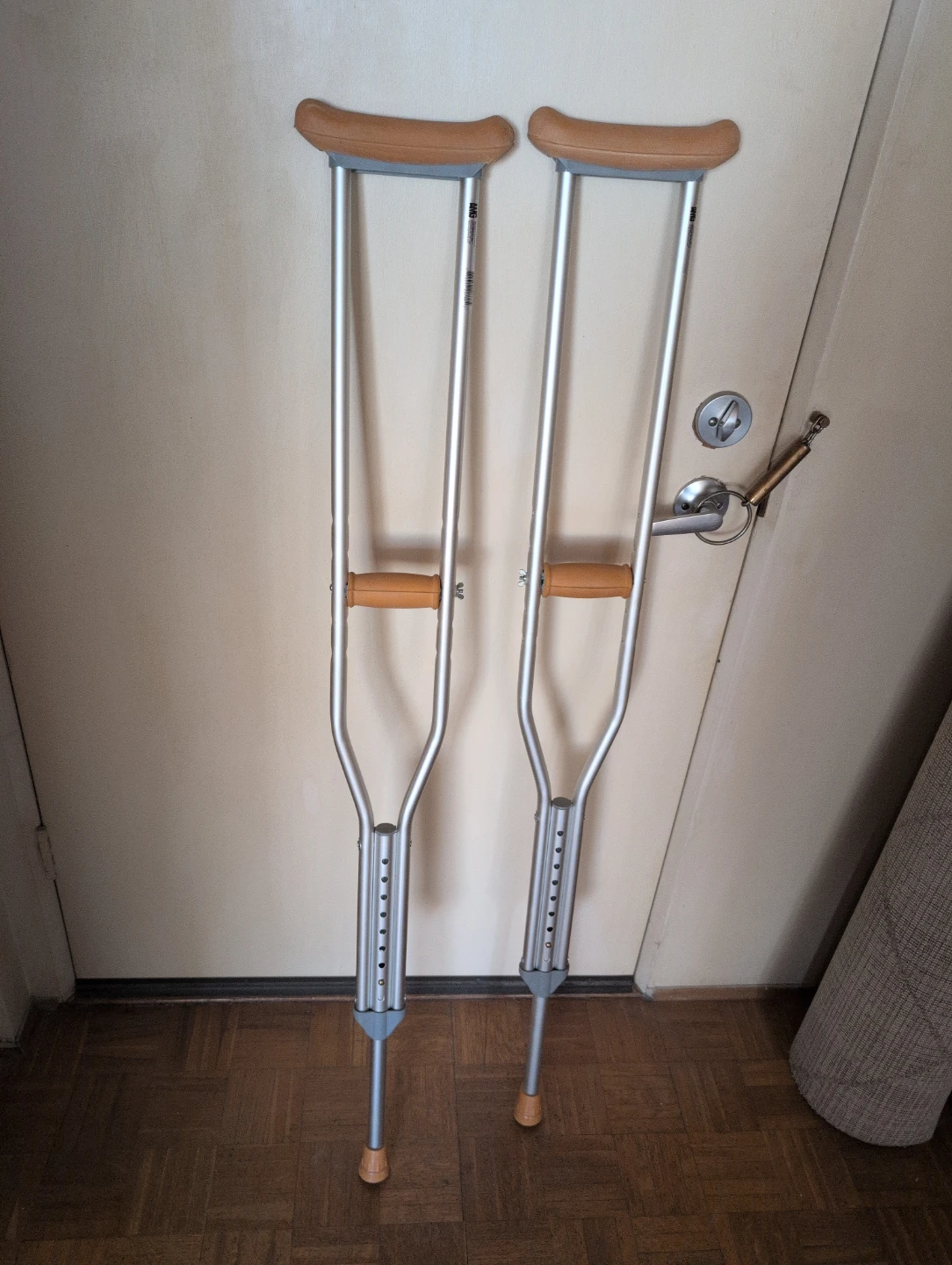 Adjustable Adult Crutches