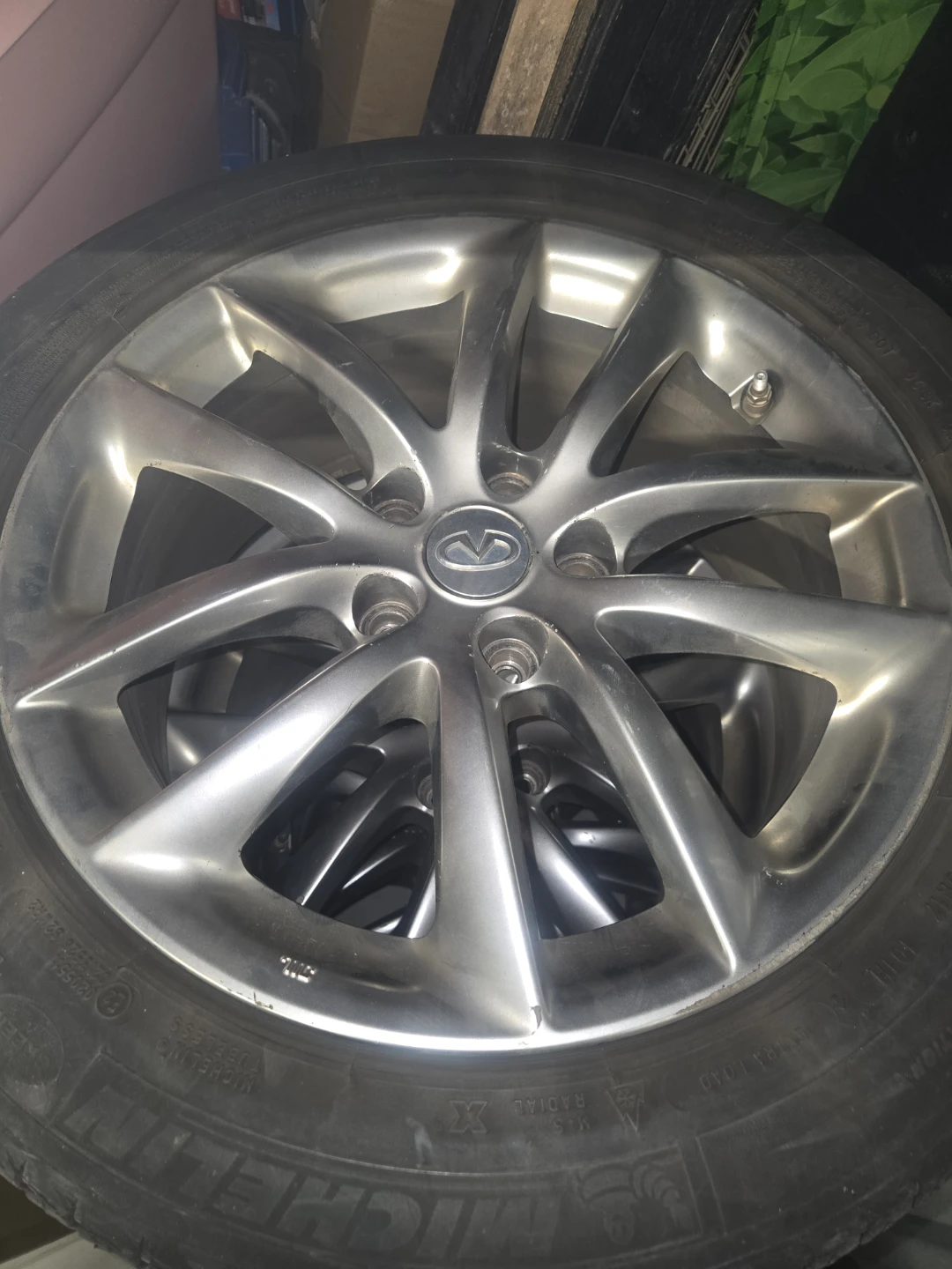 225/55R17 Studless Winter Tires on Infiniti Rims (Set of 4) - photo 4