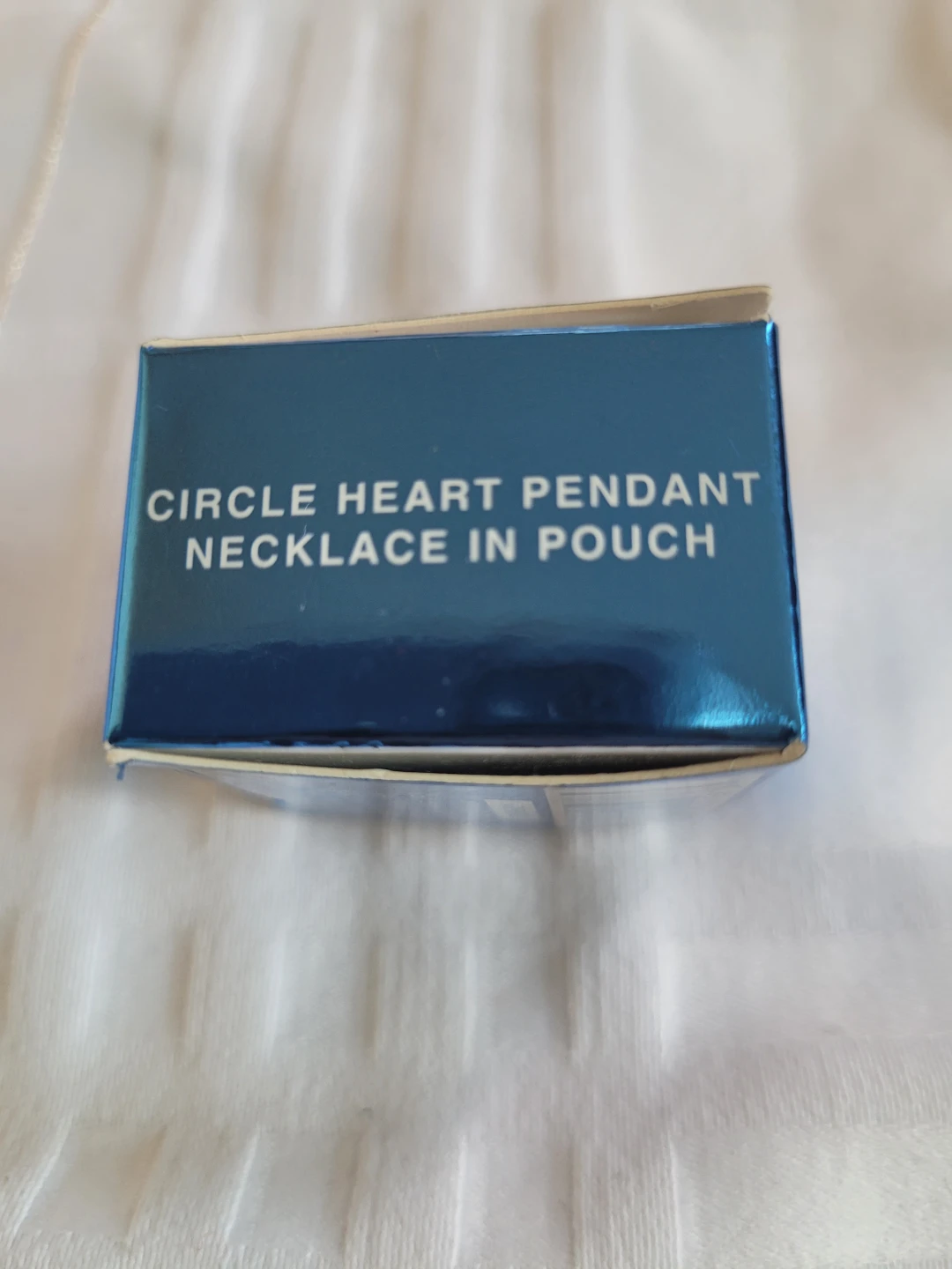 Avon Circle Heart Pendant Necklace in Pouch - photo 3