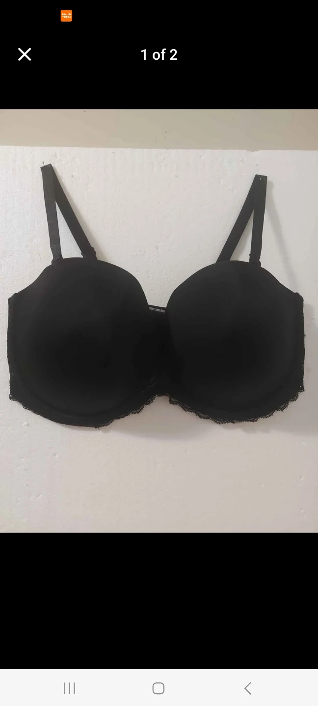 Black push-up bra with lace trim