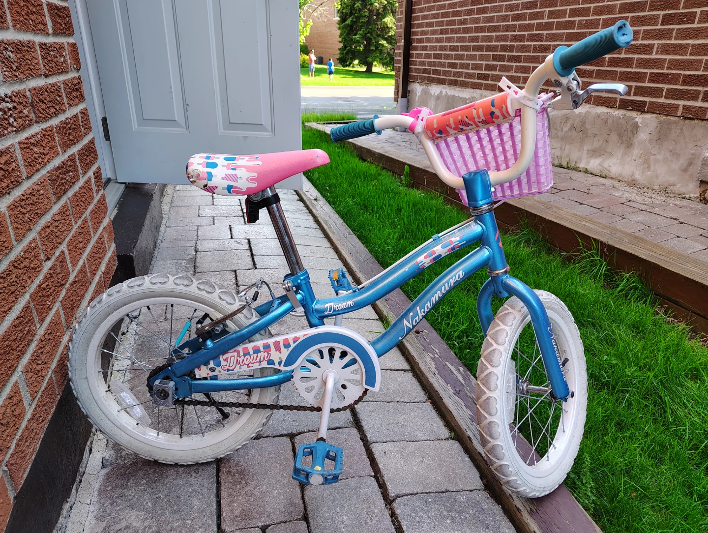 girl 16" bike - photo 3