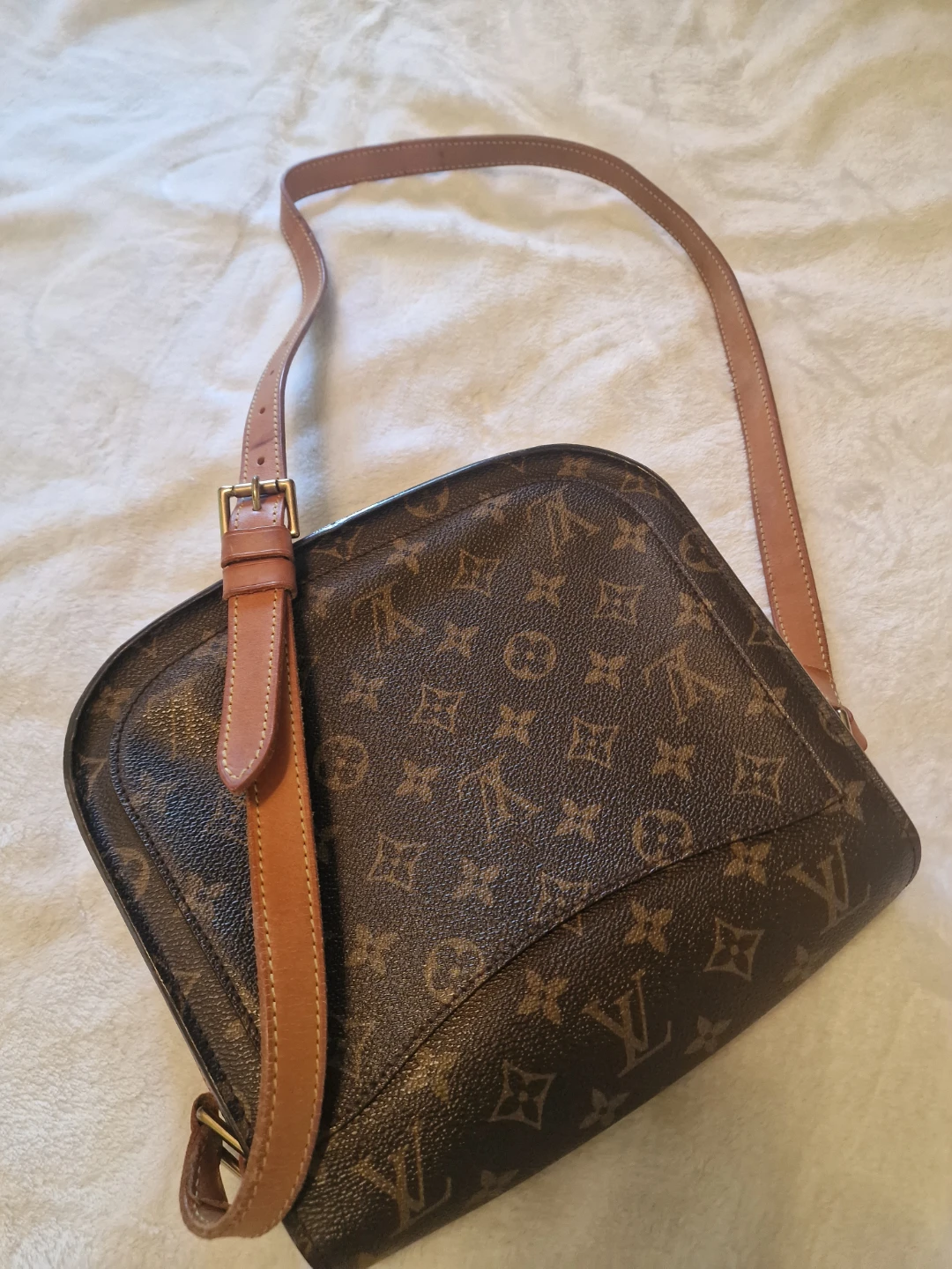Louis Vuitton Saint Cloud Shoulder Bag Monogram Canvas - photo 4