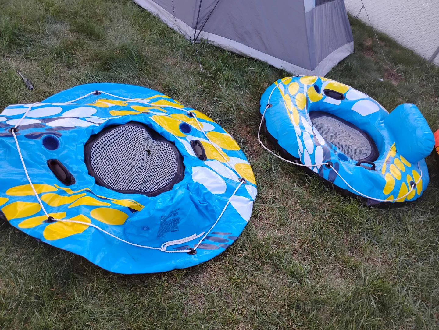 Inflatable Water Tubes