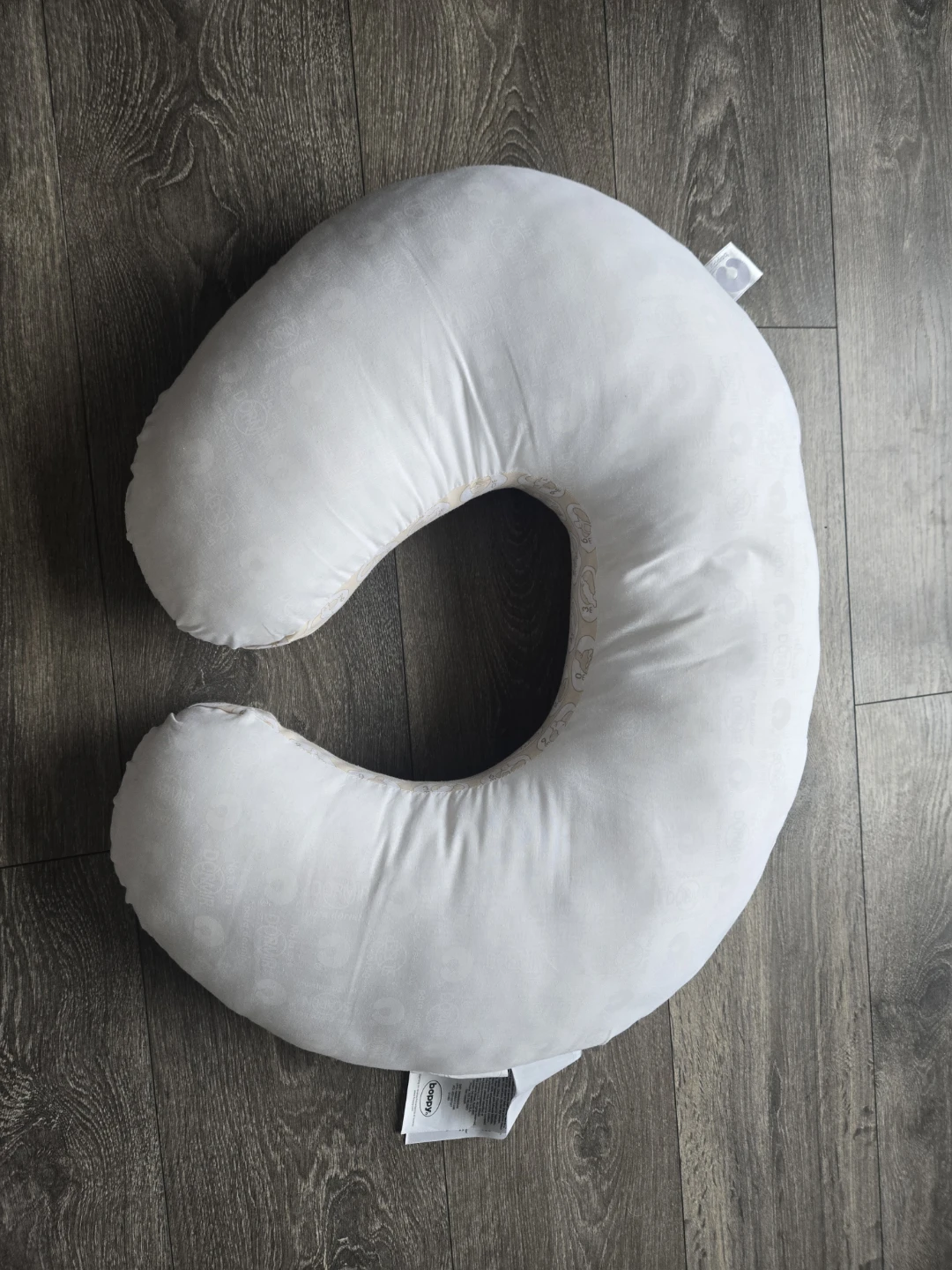 Bobby Nursing Pillow Free