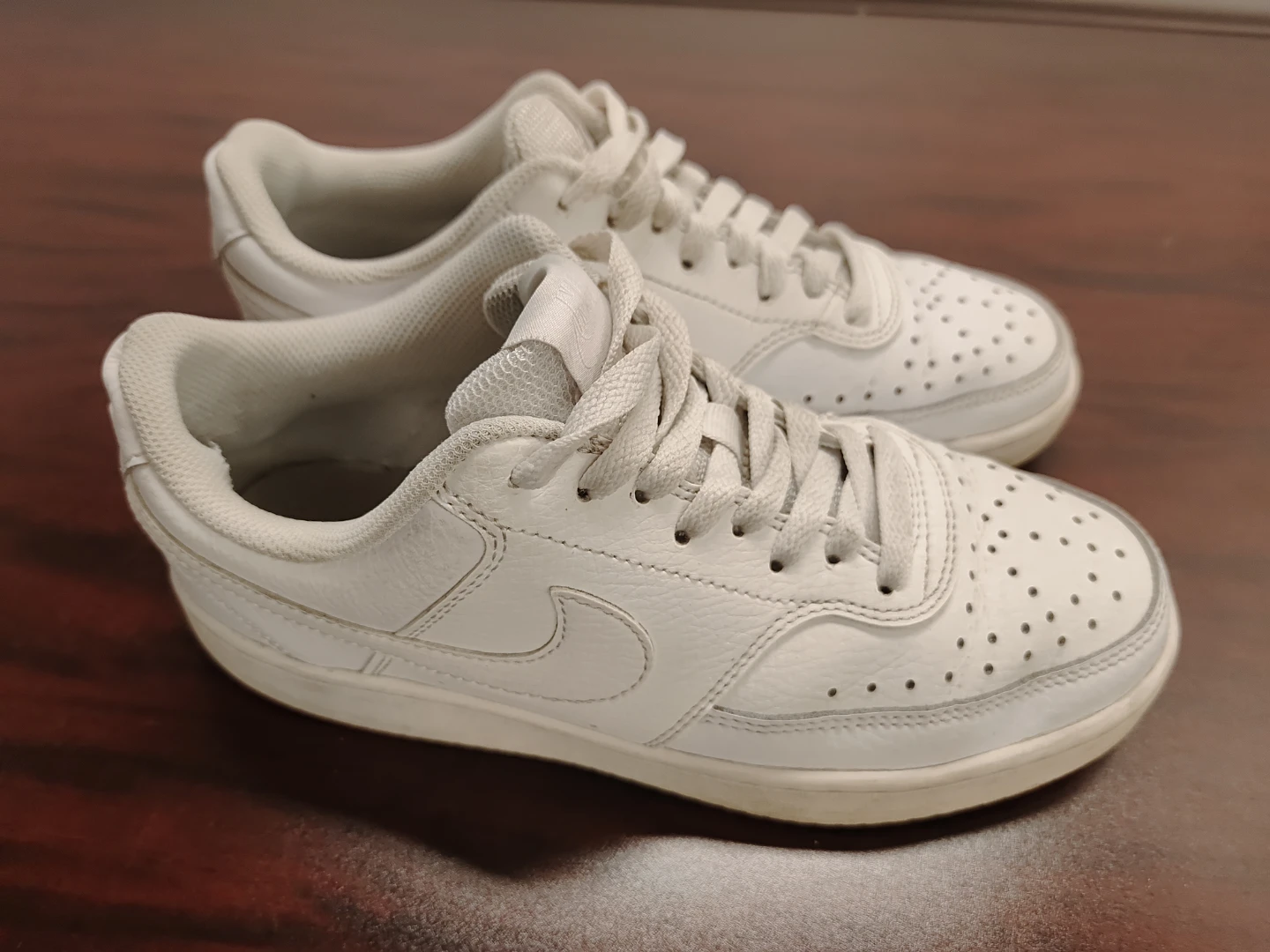 White Nike Court Vision Low Sneakers forsize7.5