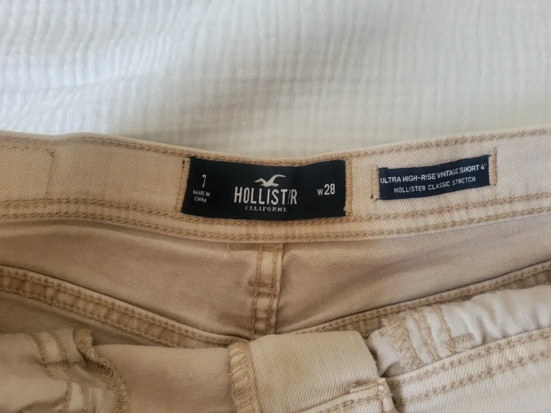 Hollister Beige Jean Shorts - photo 3