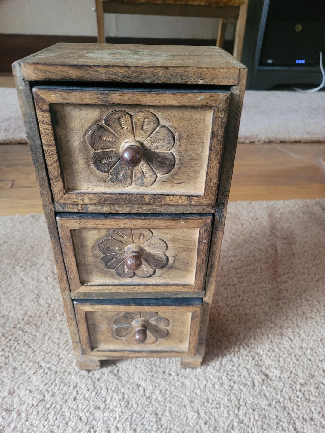 Wooden 3-Drawer Trinket Chest - photo 3