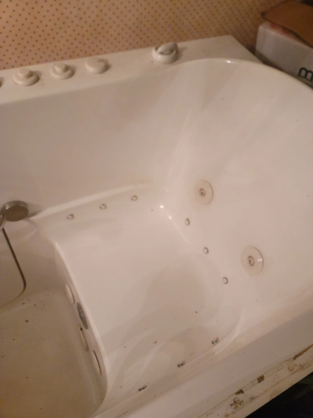Walk-in Bathtub - photo 4