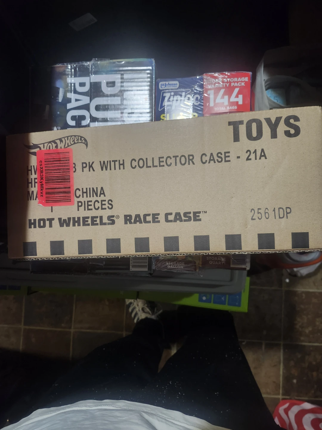Hot Wheels 3 Pack with Collector Case - 21A