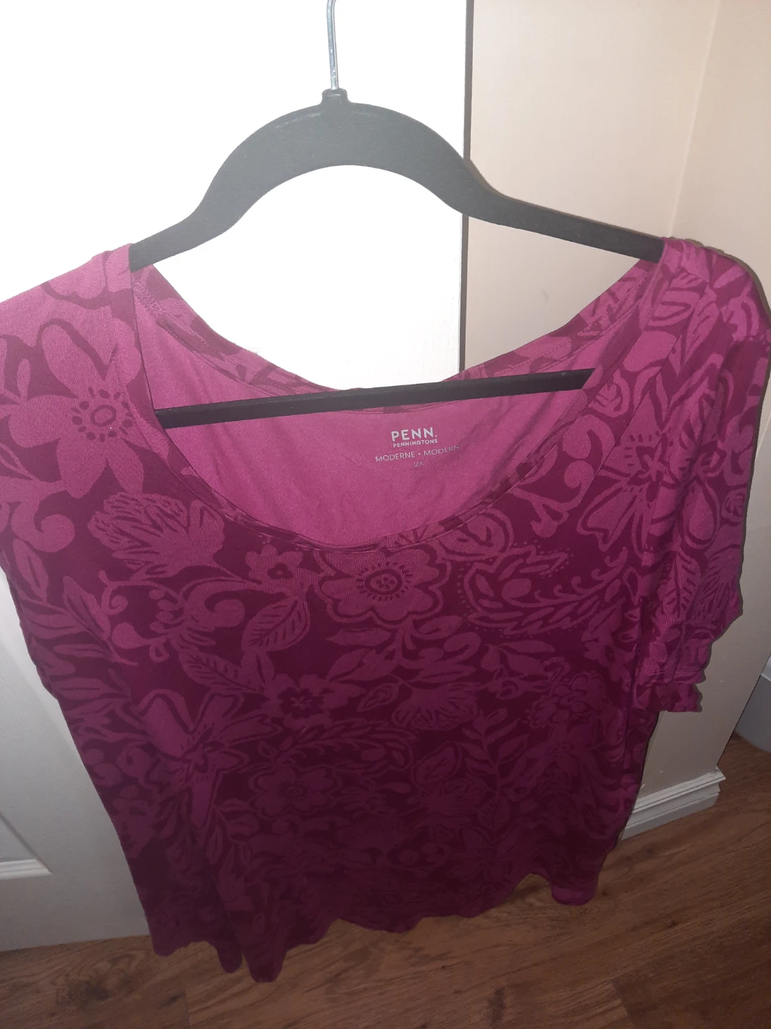 burgundy short-sleeved top pick up in st.albert