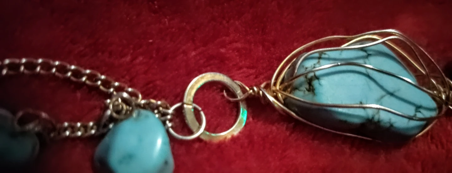 Turquoise Stone Necklace with Gold Wire Wrap - photo 3