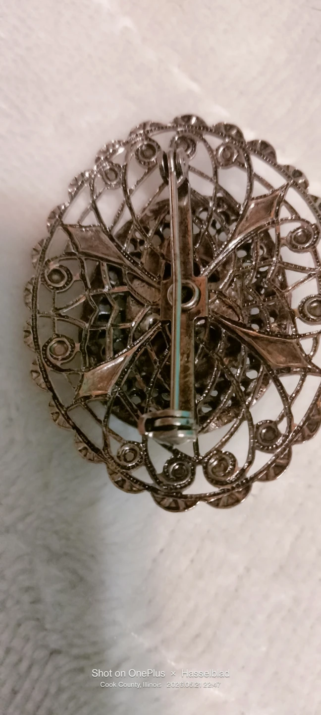 Vintage Ornate Filigree Brooch with Blue Stone - photo 4