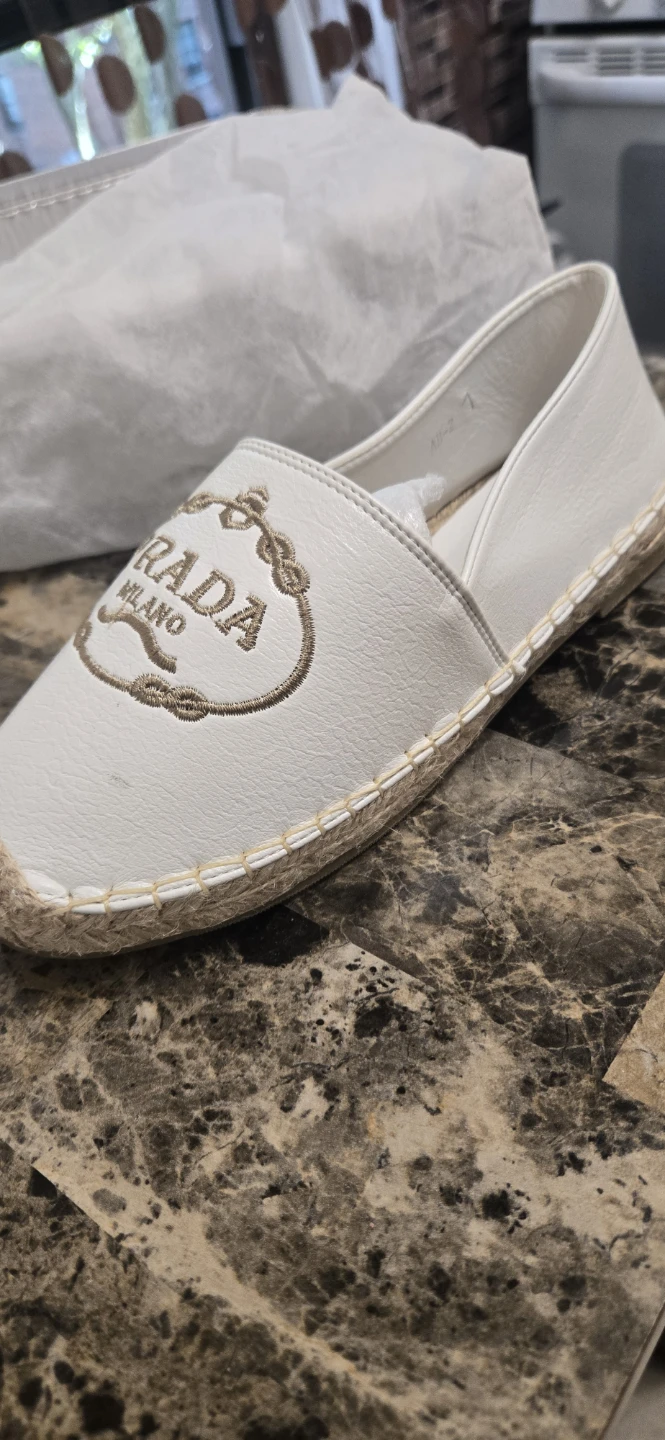 Prada White  Espadrille Flats Size 37 - photo 3