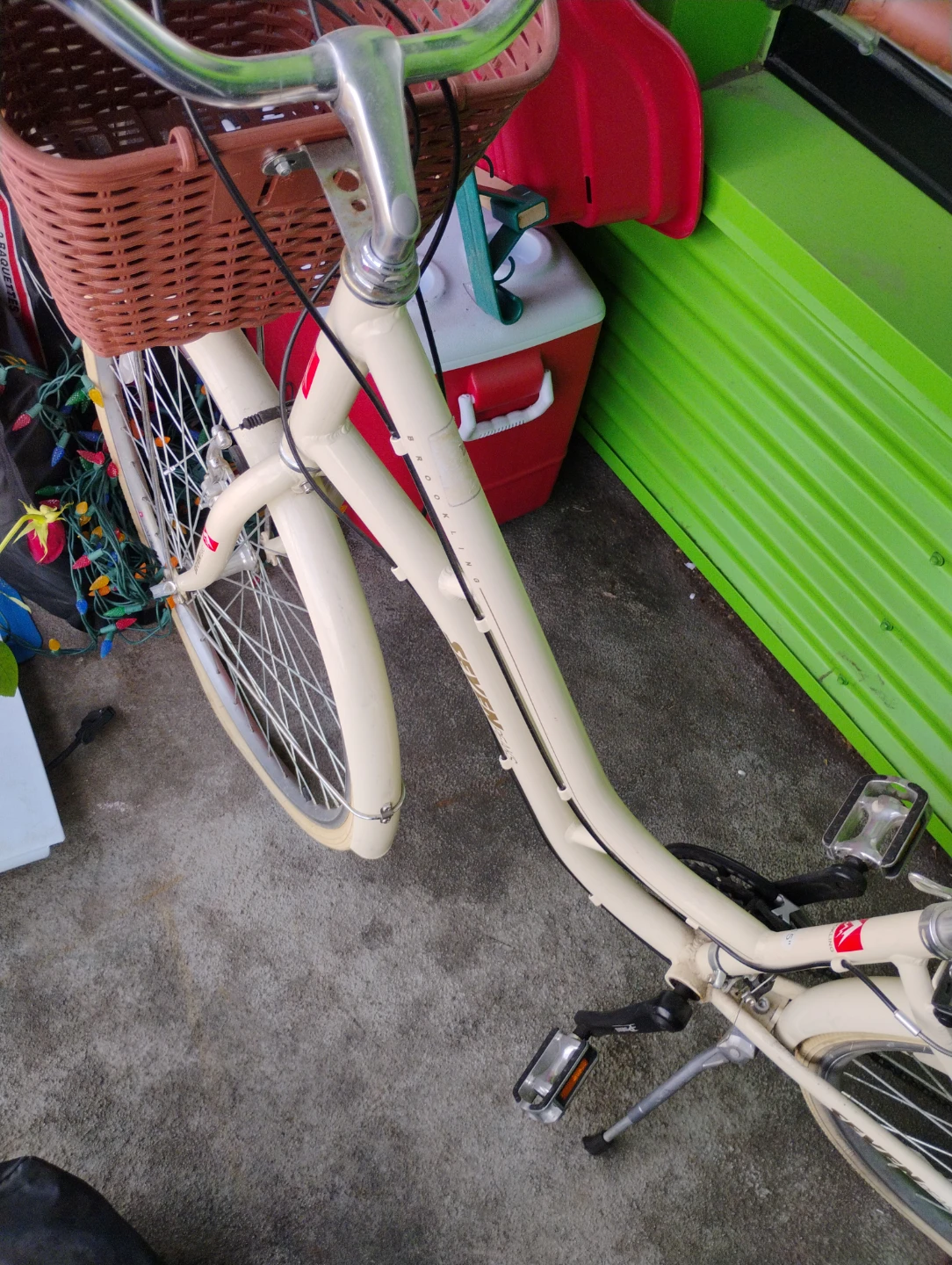 Seven Peaks Cream City Bike with Basket - photo 3