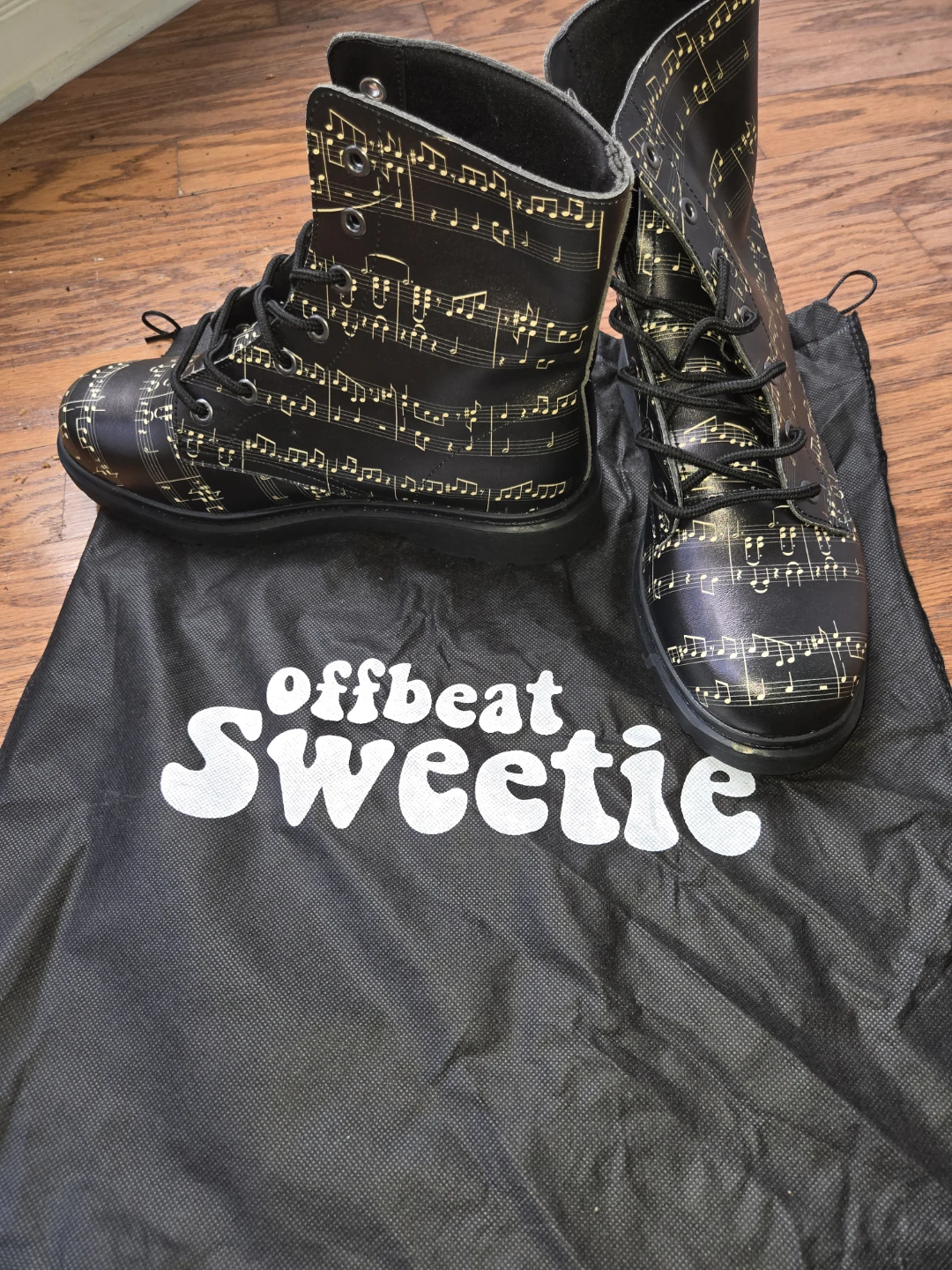 Offbeat Sweetie Black Musical Notes Combat Boots - photo 2