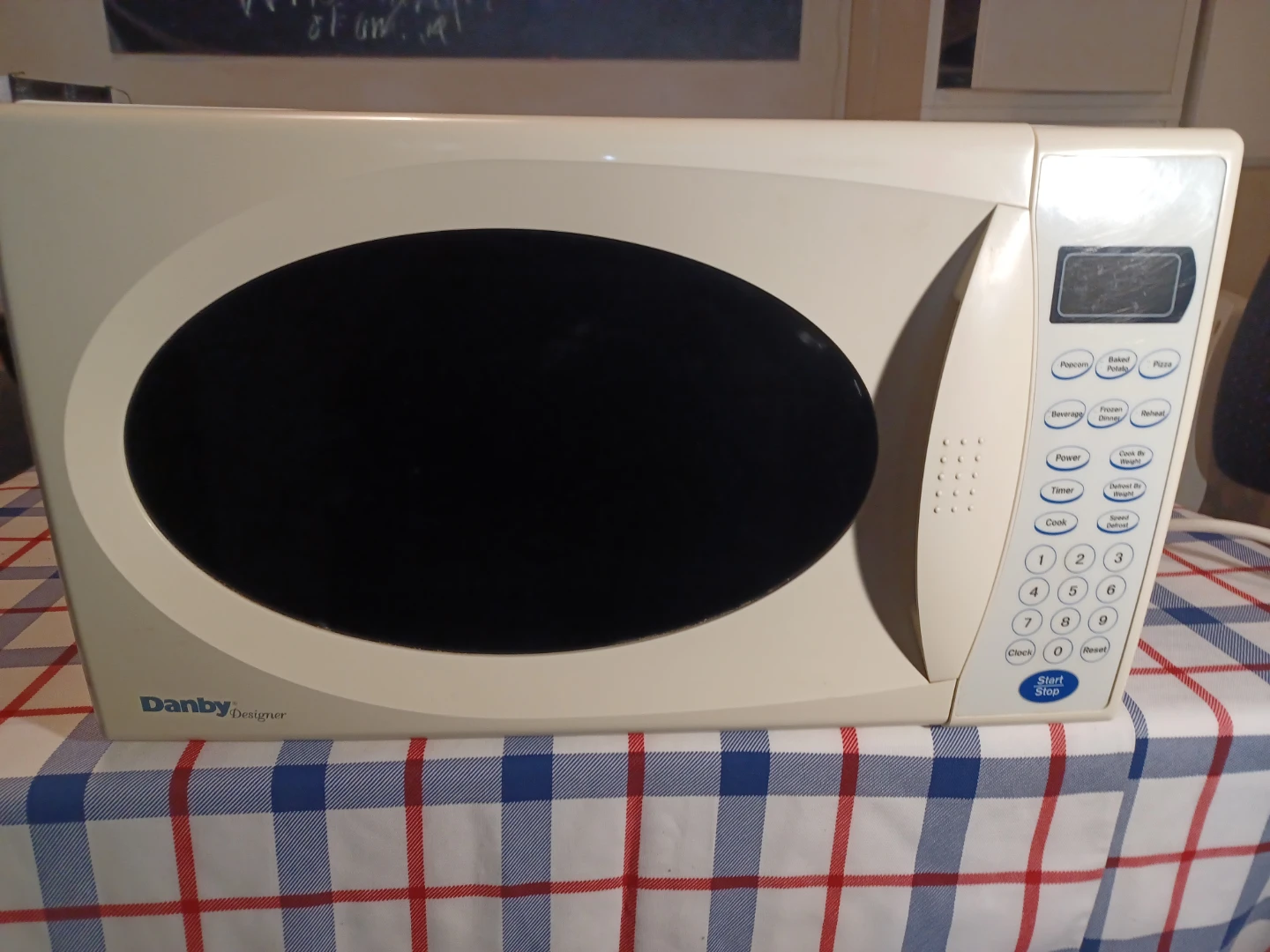Danby Designer Microwave - photo 2