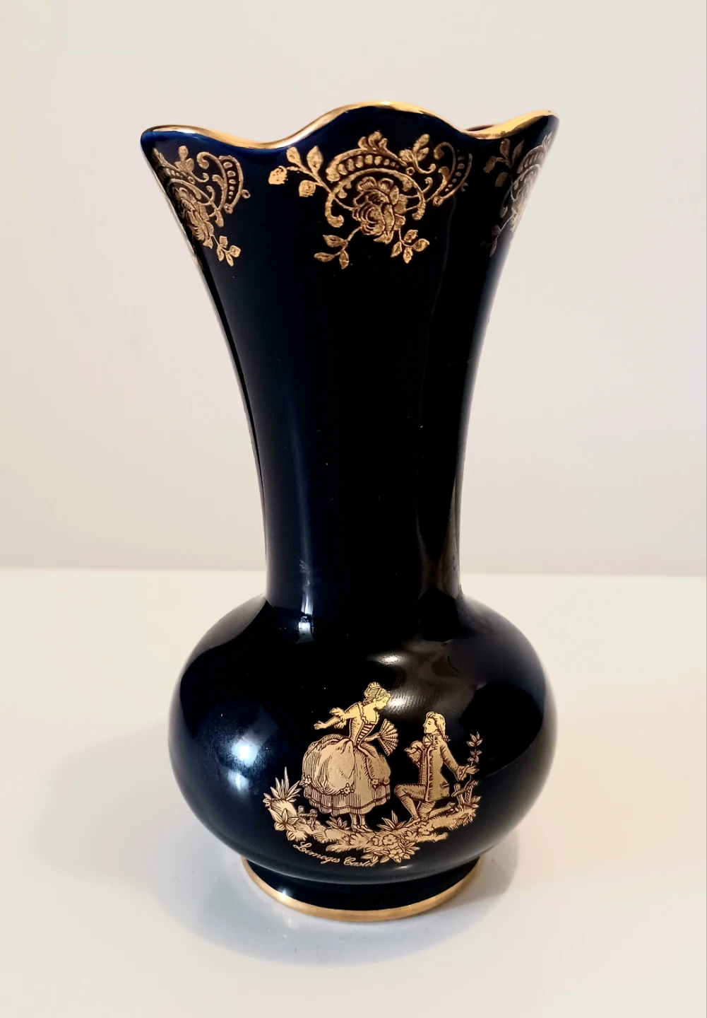 Vtg Fragonard French Limoges Castel Vase