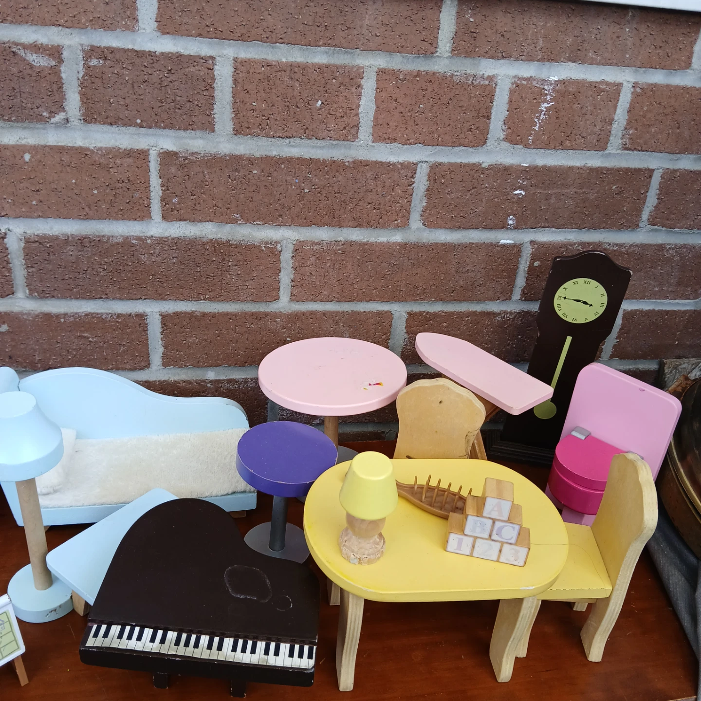 Wooden Dollhouse Furniture Set - photo 2