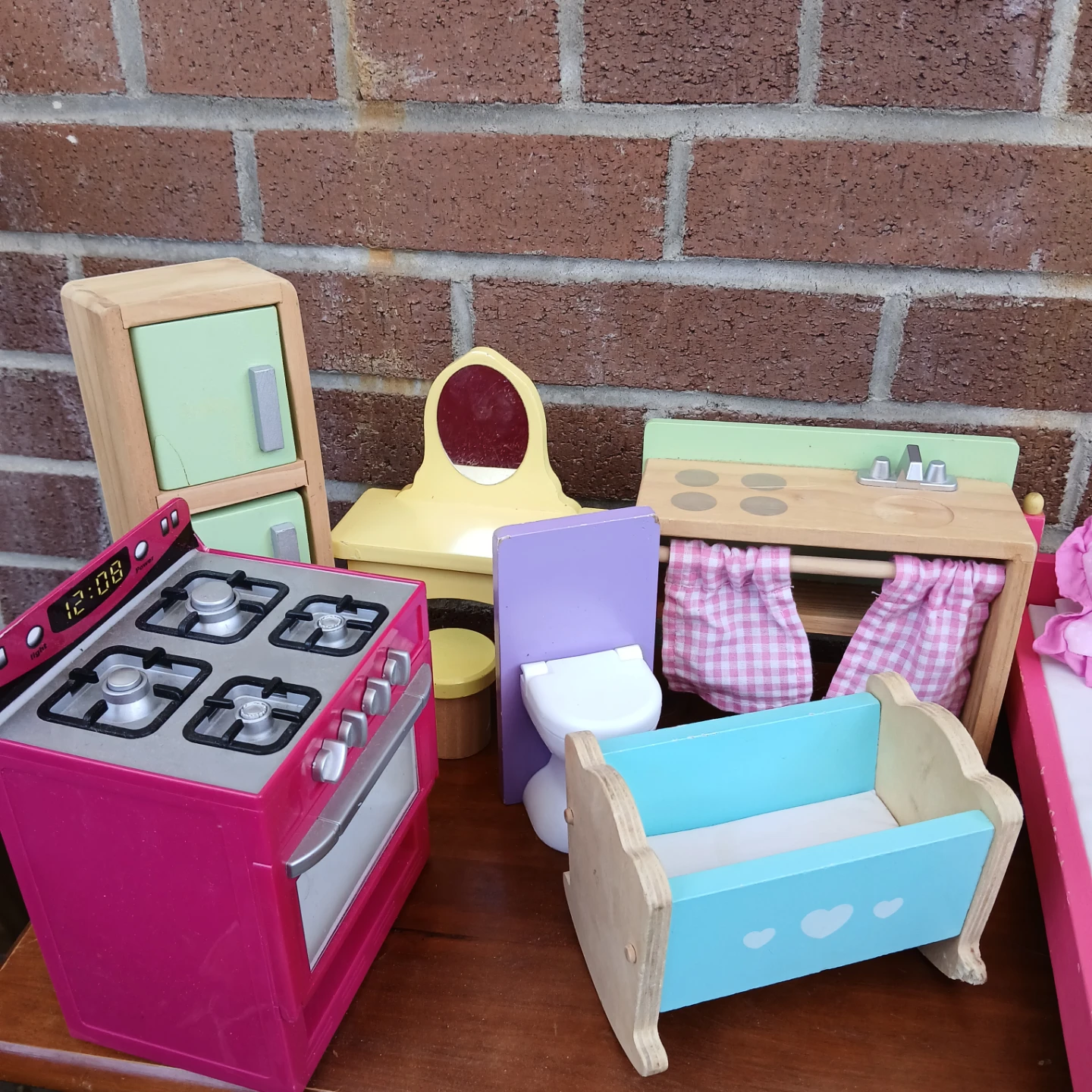 Wooden Dollhouse Furniture Set - photo 4