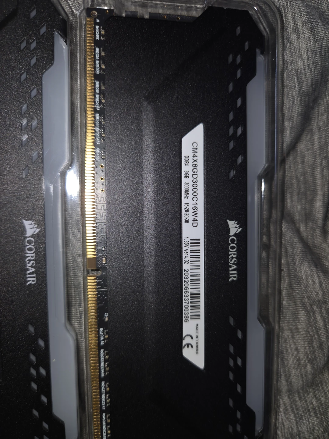 Corsair Vengeance RGB Pro DDR4 16GB RAM - photo 2