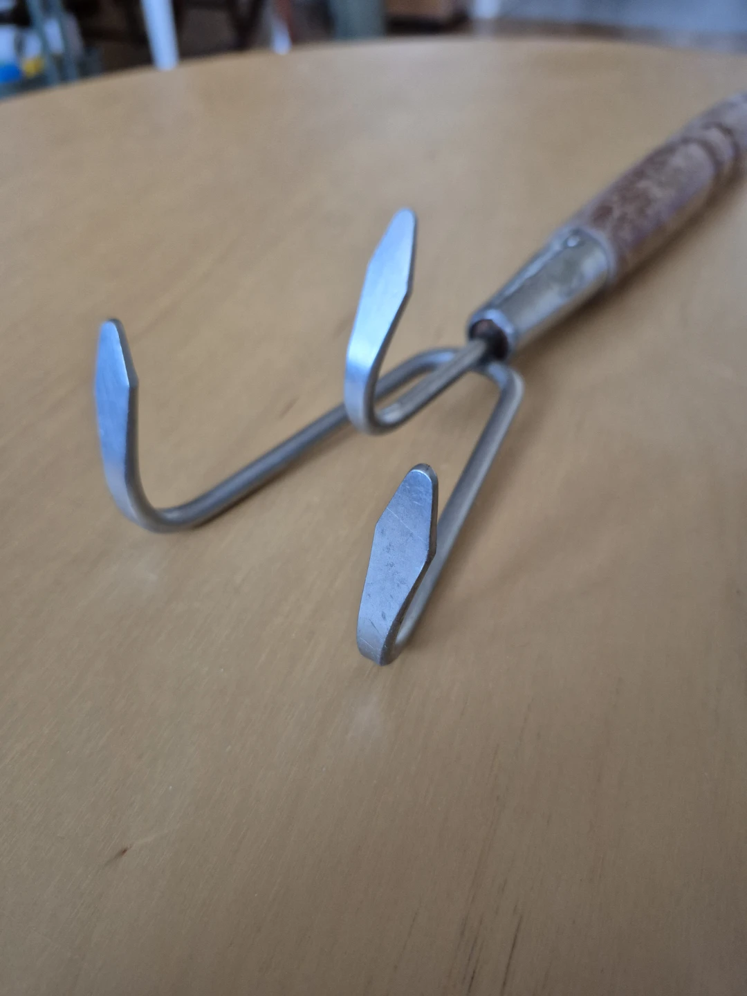 Garden Tools: High quality hand cultivator triple claw hand rake - photo 2