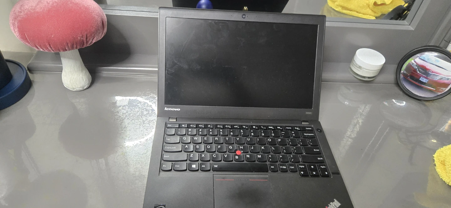 Lenovo ThinkPad X1 Carbon Laptop 256 gb storage 8 gb ram - photo 2