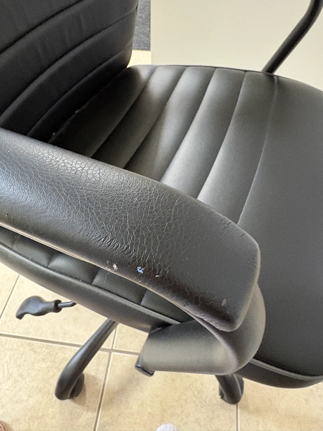 Black Office Chair - photo 3