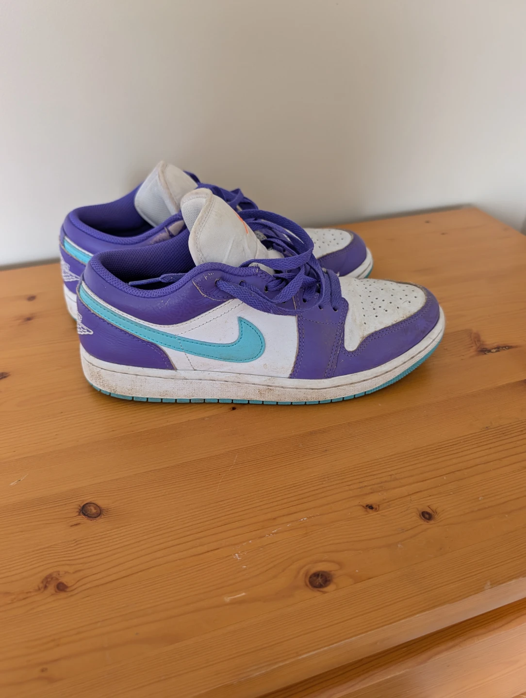 Air Jordan 1 Low Purple Teal