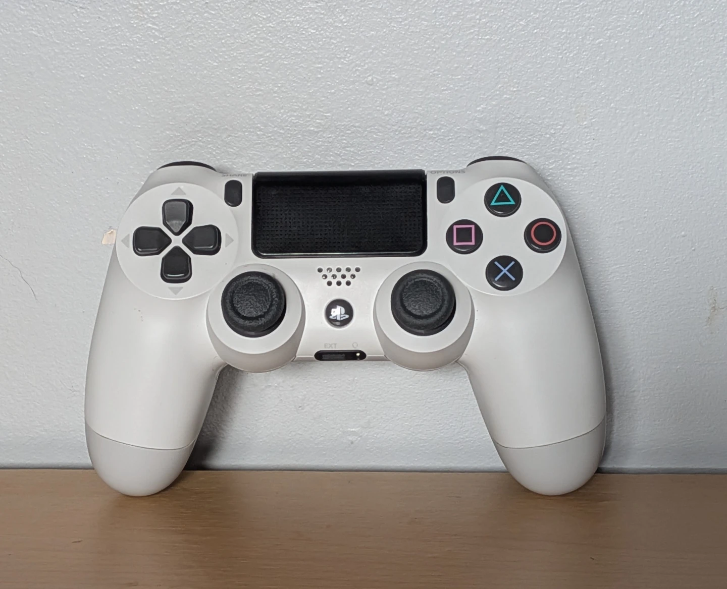 PS4 500GB Bundle + Controller & Extras - Asking $140 - photo 2