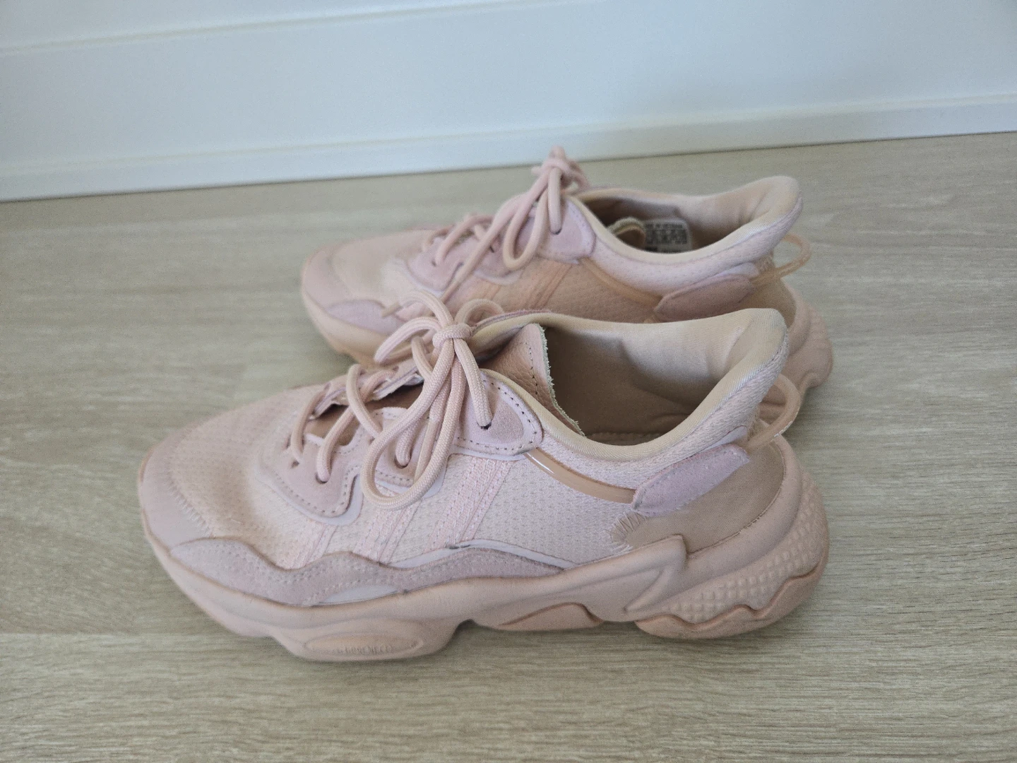Adidas Ozweego Pink Women's Shoes Size 4 US