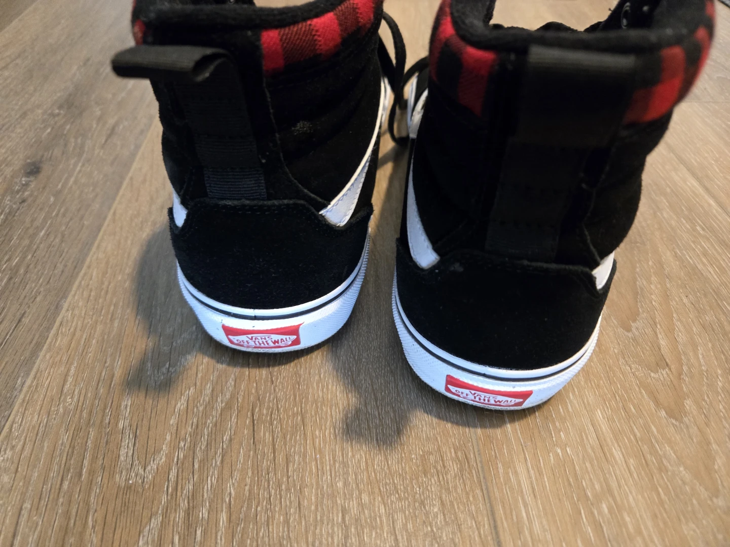 Vans Sk8-Hi Black Plaid Lined Mid Top Sneakers - photo 3
