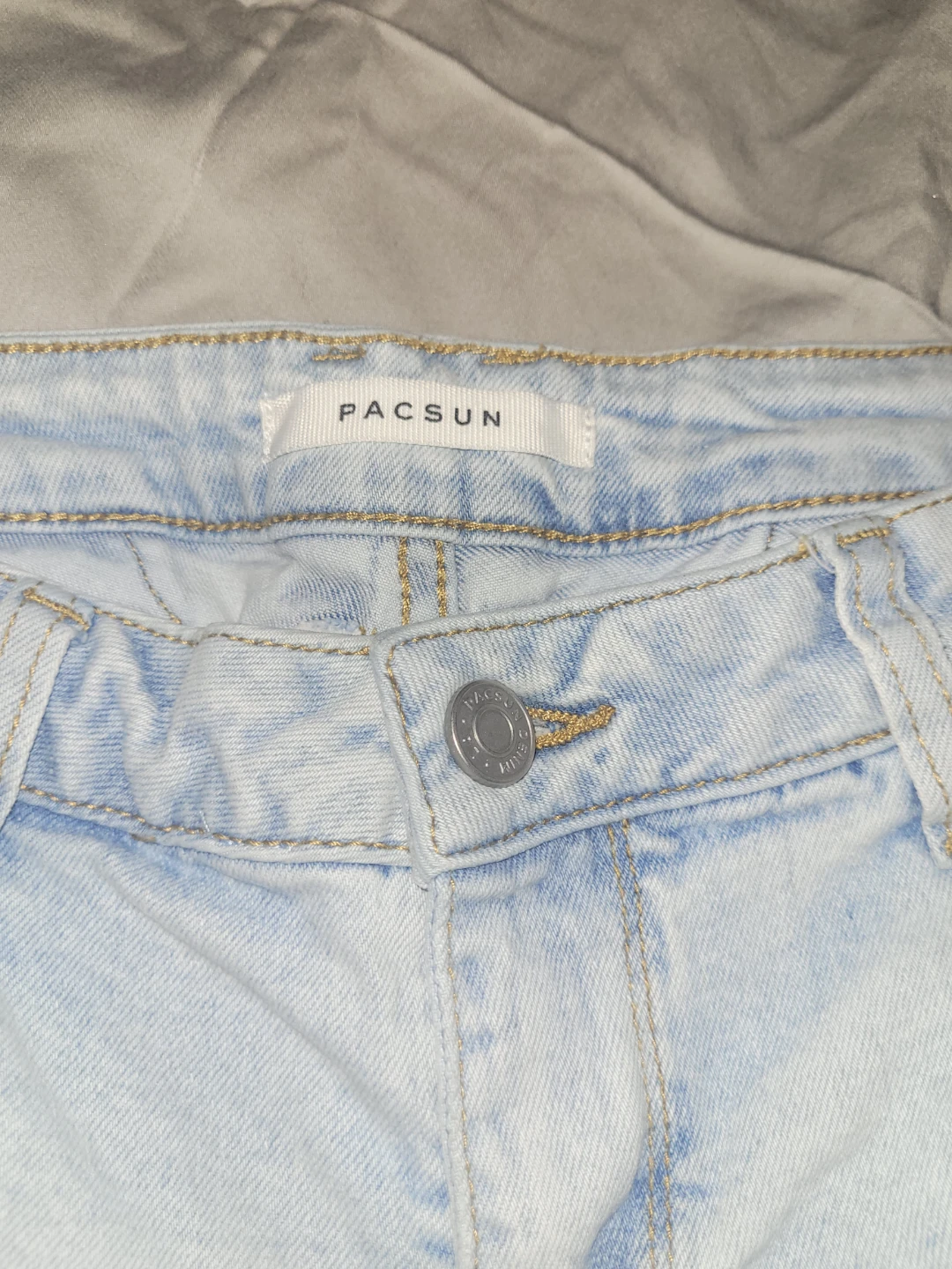 PacSun Light Wash Low Rise Flare Jeans - Size 28 - photo 3