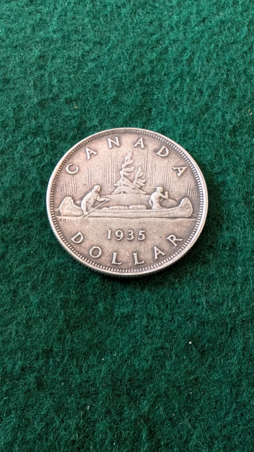 1935 Canada Dollar Coin - photo 2