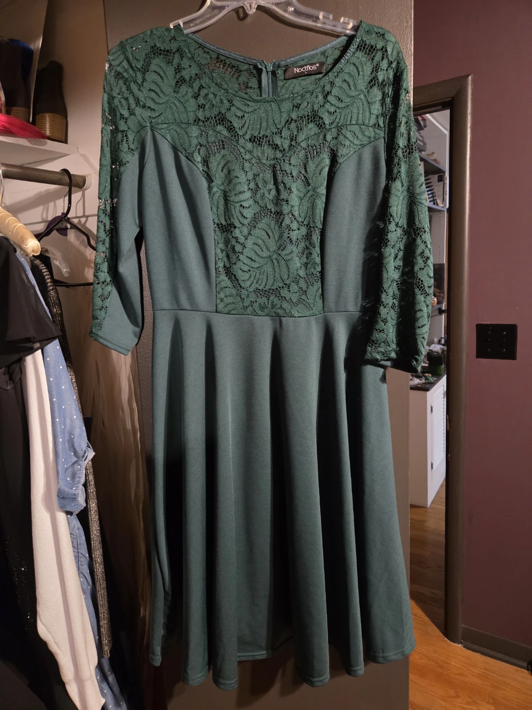 Noctflos Lace Detail Dress Green Size L
