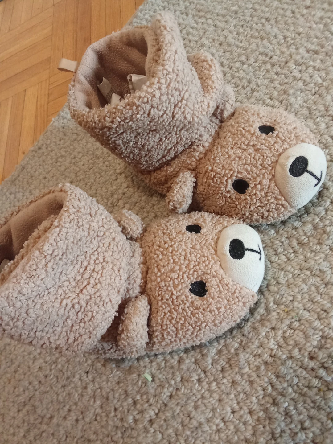 Bear Slippers Size 9-10