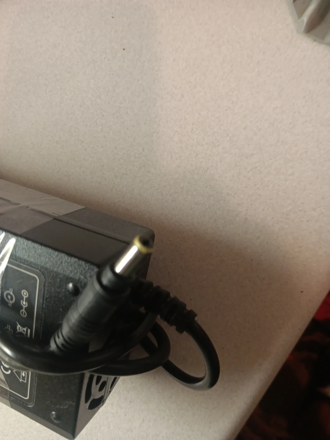 48V 3A Li-ion Battery Charger - photo 2