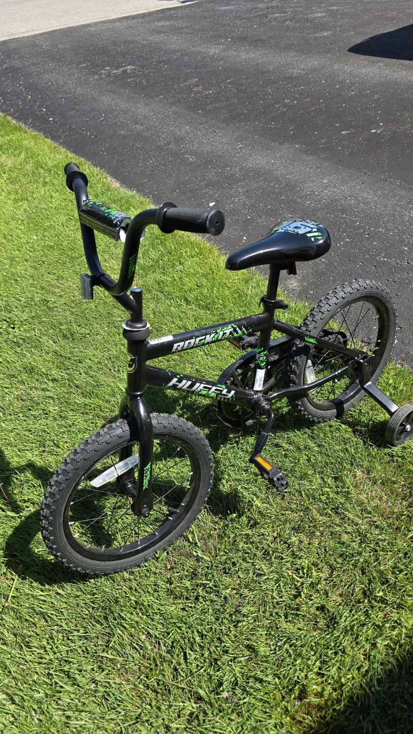 16" Kids Bike with Training Wheels