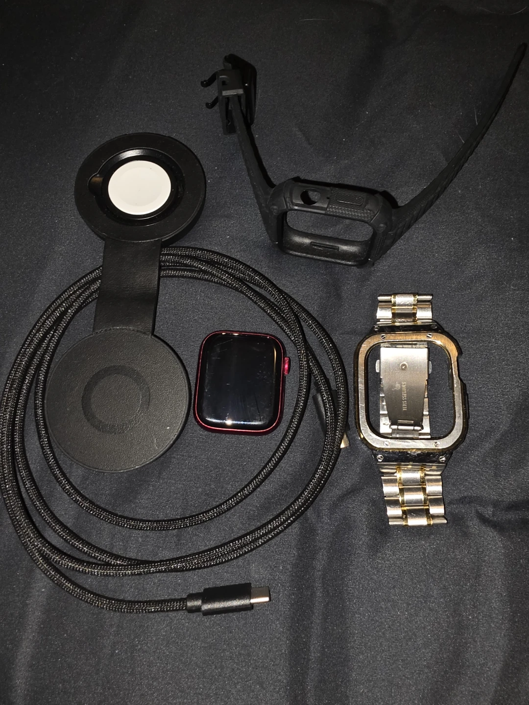 Apple Watch Series 7 (PRODUCT)RED Aluminum Case