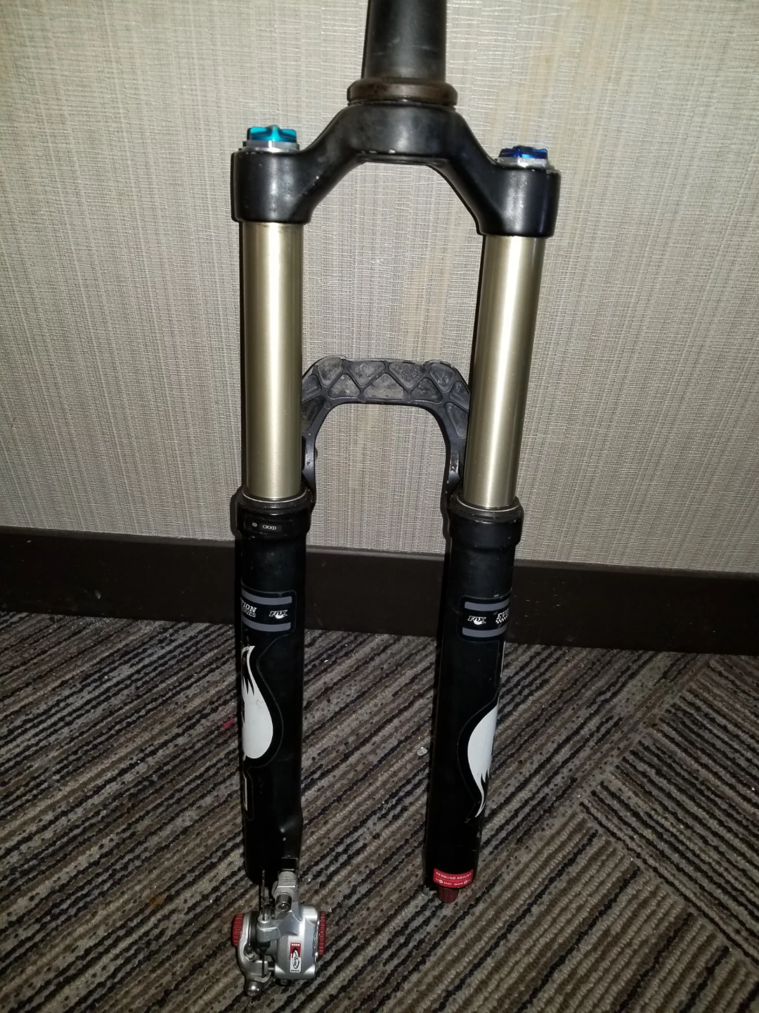 FOX 32 Evolution Series Mountain Bike Fork - photo 5